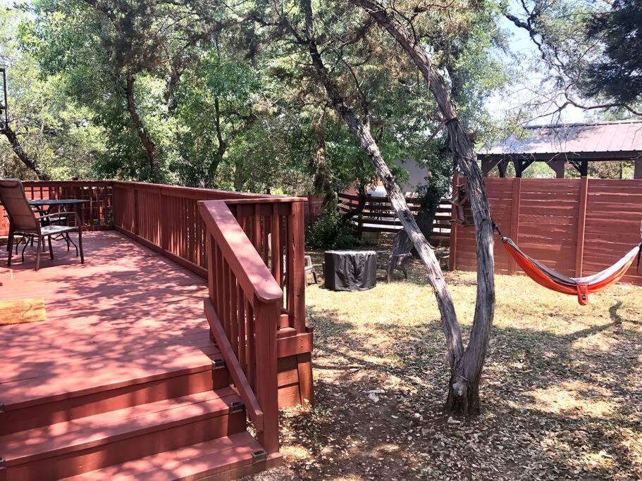 The Longhorn Cabin - Cabins At Rim Rock Austin Ngoại thất bức ảnh